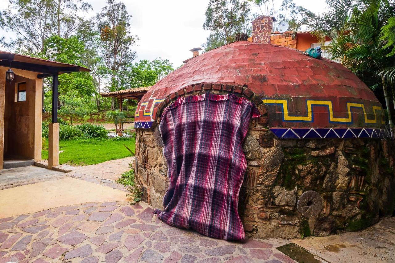 Hotel Hacienda Coyotes Zapotlanejo Exterior photo